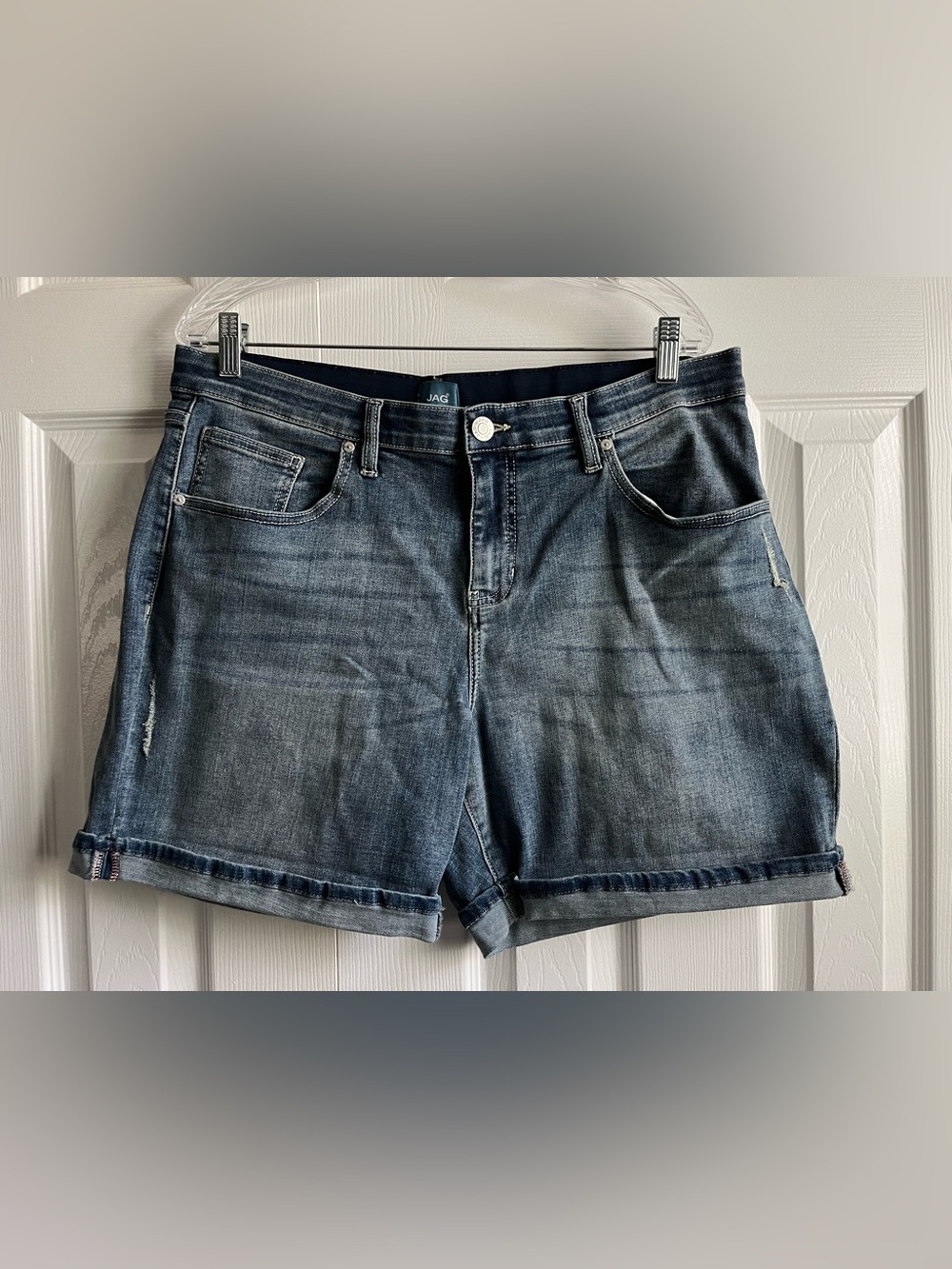 NWT JAG Alex boyfriend short folded hem medium blue Size 16